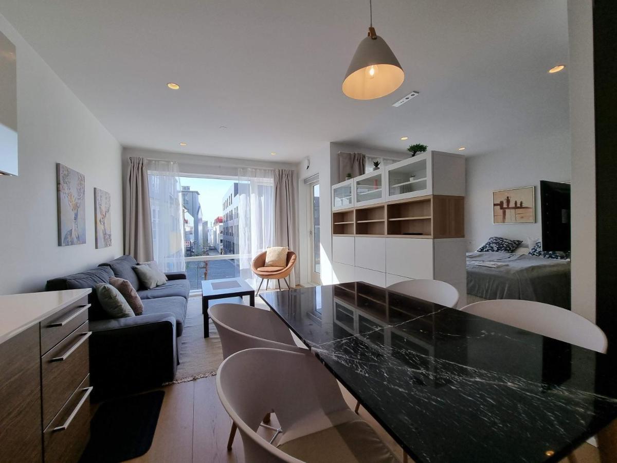 Alfred'S Premium Klapparstigur Apartment Рейкявик Екстериор снимка